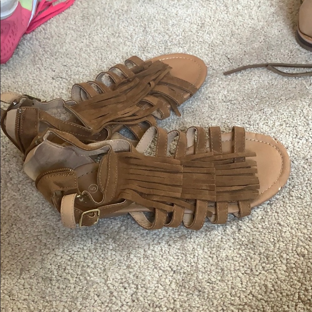 Tassel cognac sandals